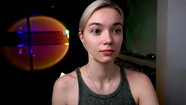 ileanacampbe online show from March 17, 4:40 am