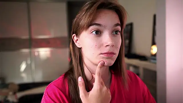 ileanacampbe online show from September 16, 4:13 am