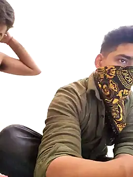 13lusty online show from January 29, 8:18 am