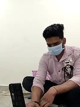 13lusty online show from February 5, 9:36 am