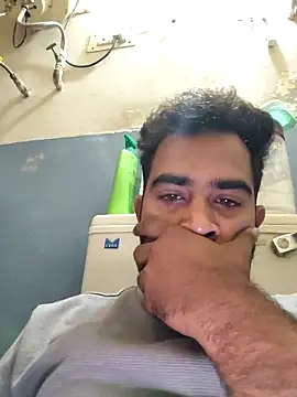 13lusty online show from March 14, 5:13 am