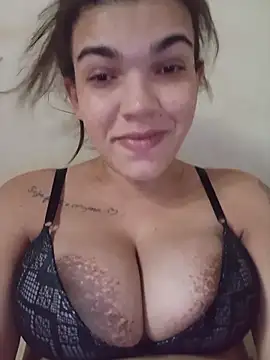 Snapshot of oliveira_k chatting on October 23, 8:40 pm oliveira k online show from October 23, 8:40 pm