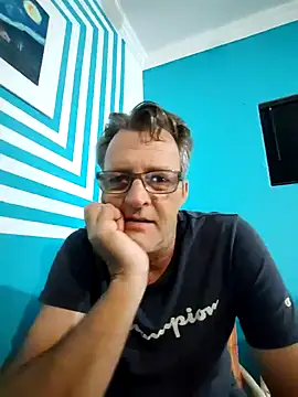 Snapshot of itsmeyes69 chatting on January 10, 10:15 pm itsmeyes69 online show from January 10, 10:15 pm