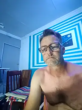 Snapshot of itsmeyes69 chatting on January 26, 11:39 pm itsmeyes69 online show from January 26, 11:39 pm