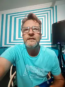 Snapshot of itsmeyes69 chatting on February 5, 9:07 pm itsmeyes69 online show from February 5, 9:07 pm