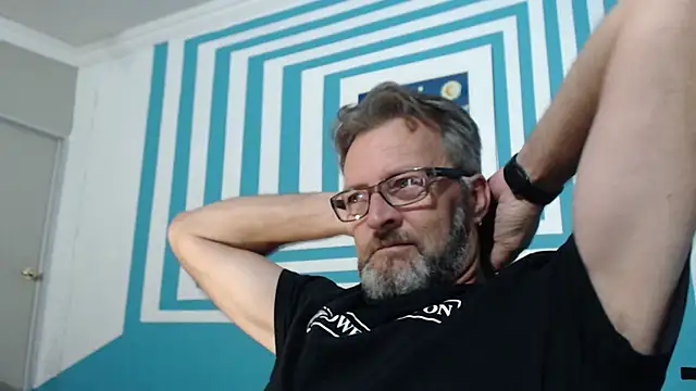 Snapshot of itsmeyes69 chatting on February 27, 8:53 pm itsmeyes69 online show from February 27, 8:53 pm