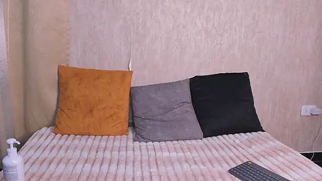 StefanyRousse online show from March 6, 12:01 pm