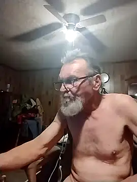 Snapshot of Aldick68 chatting on February 1, 3:28 pm Aldick68 online show from February 1, 3:28 pm