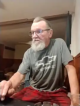 Snapshot of Aldick68 chatting on February 8, 6:01 am Aldick68 online show from February 8, 6:01 am