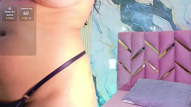 hotiergirl online show from March 4, 12:33 pm