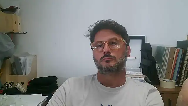 Snapshot of Cellino4 chatting on July 17, 4:01 pm Cellino4 online show from July 17, 4:01 pm