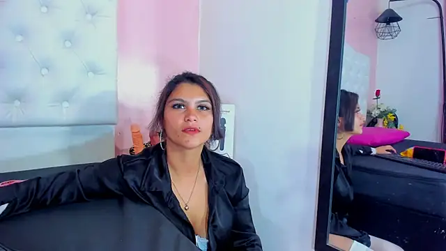 EmmySweett2 online show from November 18, 2:54 pm