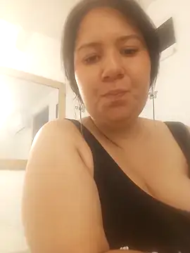 zoes milee online show from April 13, 11:16 am