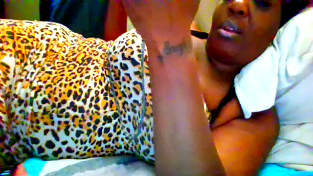 chocolatechipkukky85 online show from April 14, 4:24 pm