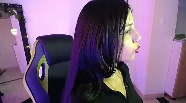 Karina KloudOne online show from January 14, 9:09 pm