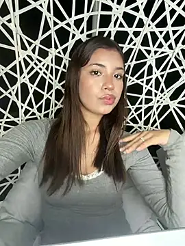 Snapshot of Selesumii chatting on April 14, 11:33 pm Selesumii online show from April 14, 11:33 pm