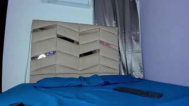 Snapshot of RubiSharqui_ chatting on February 4, 12:22 pm RubiSharqui online show from February 4, 12:22 pm