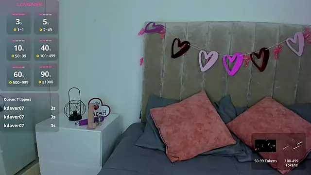 Dahlia Rousse online show from February 22, 7:47 pm