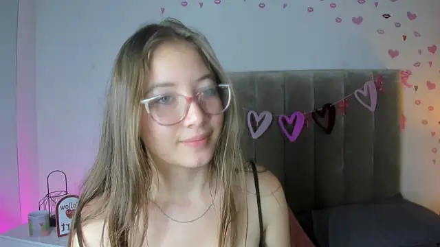 Dahlia Rousse online show from March 8, 4:28 pm