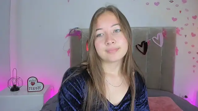 Dahlia Rousse online show from March 22, 2:48 am