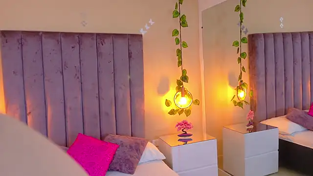 Snapshot of Dahlia_Rousse chatting on January 9, 7:00 am Dahlia Rousse online show from January 9, 7:00 am