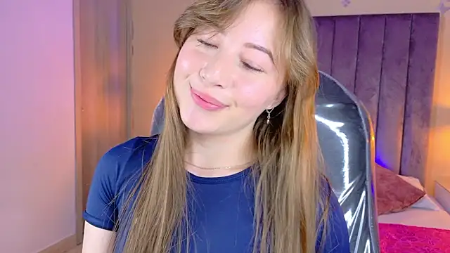 Dahlia Rousse online show from March 22, 4:49 am