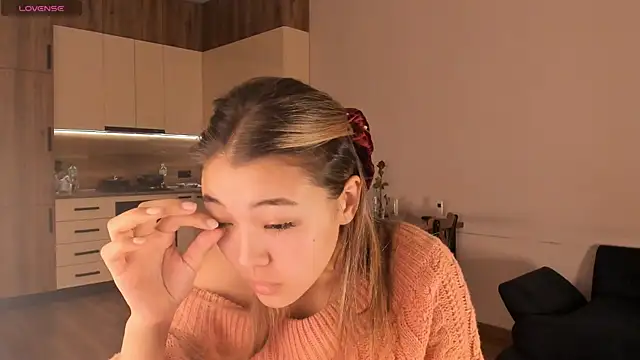 Snapshot of mirann chatting on March 4, 3:22 am mirann online show from March 4, 3:22 am