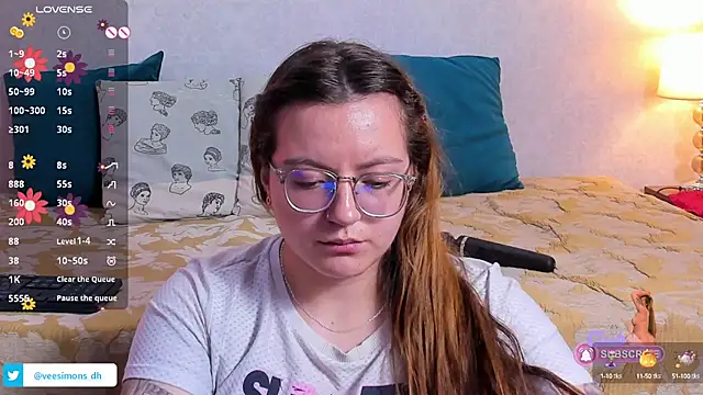 Veronica simons online show from March 22, 11:20 pm