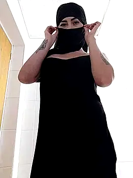 Snapshot of taylorsmiiith_ chatting on February 10, 7:17 pm taylorsmiiith online show from February 10, 7:17 pm