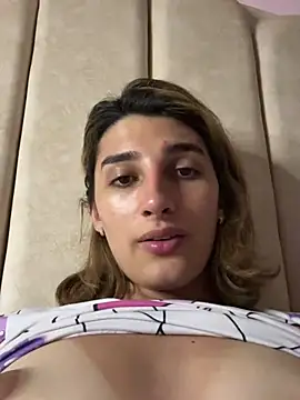 Snapshot of Queensara_ chatting on March 3, 1:20 pm Queensara online show from March 3, 1:20 pm