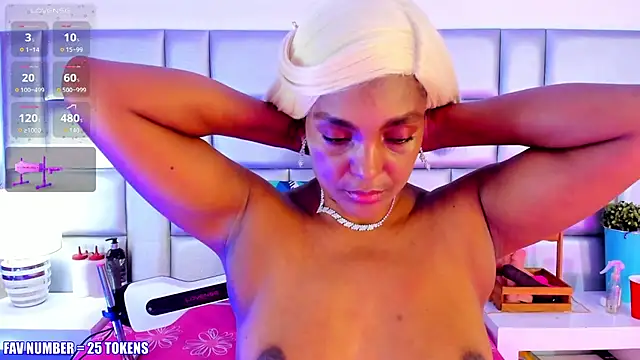 LovelyNickii online show from November 6, 12:39 pm