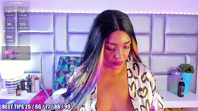 LovelyNickii online show from February 6, 12:52 pm