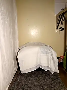 Dube501 online show from January 6, 5:05 pm