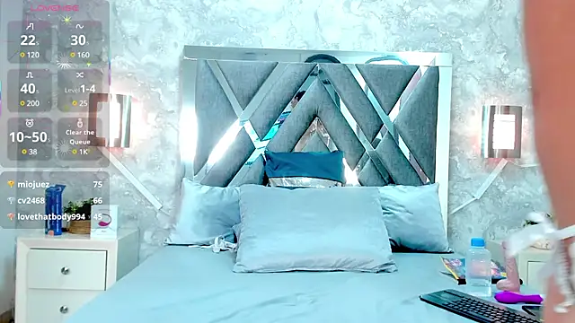 Luxury Woman online show from February 13, 1:29 am