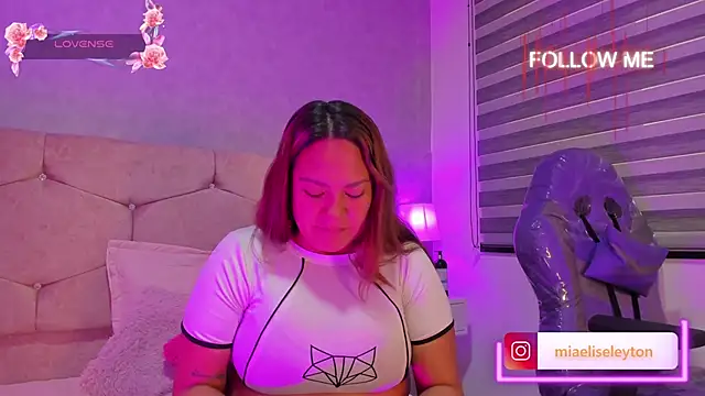 Elise-Leyton online show from September 26, 3:38 pm