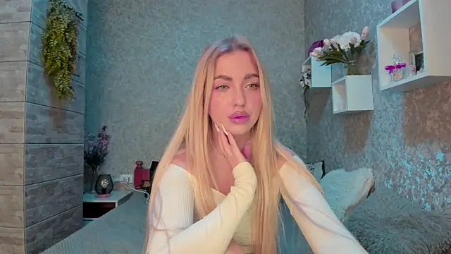 Mika Rayy online show from October 25, 8:47 pm