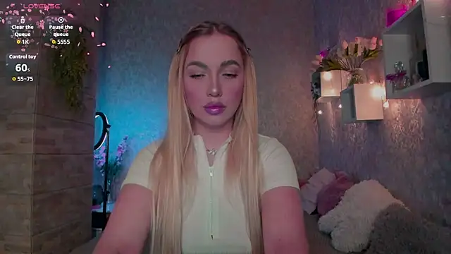 Mika Rayy online show from December 15, 9:41 pm