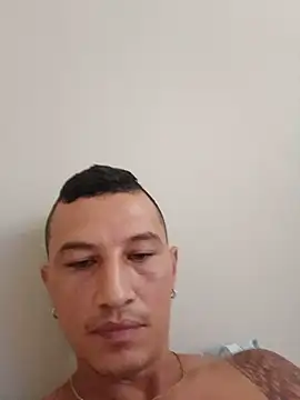 Andrexlupe online show from May 18, 1:17 pm