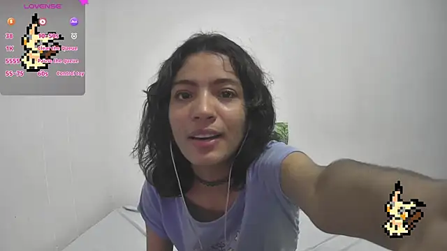 Snapshot of Lovelyamyy chatting on January 29, 5:19 am Lovelyamyy online show from January 29, 5:19 am