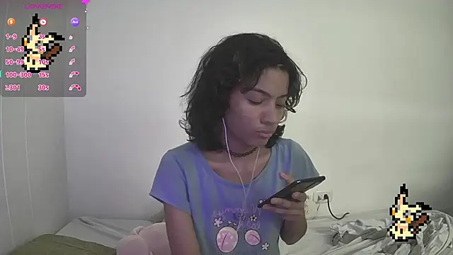 Snapshot of Lovelyamyy chatting on January 29, 3:26 pm Lovelyamyy online show from January 29, 3:26 pm