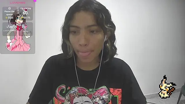 Snapshot of Lovelyamyy chatting on February 4, 5:31 am Lovelyamyy online show from February 4, 5:31 am