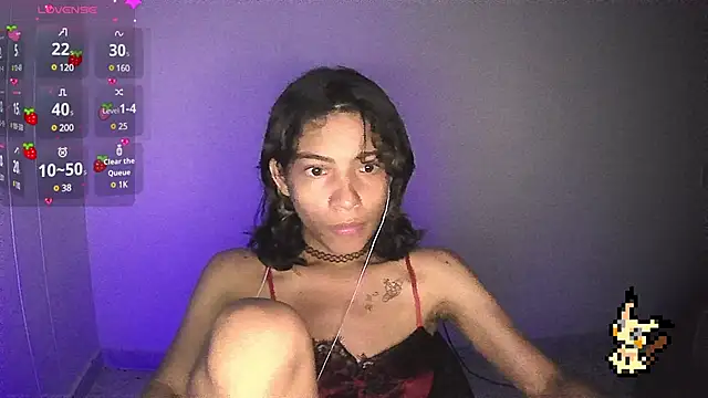 Snapshot of Lovelyamyy chatting on February 13, 7:56 am Lovelyamyy online show from February 13, 7:56 am