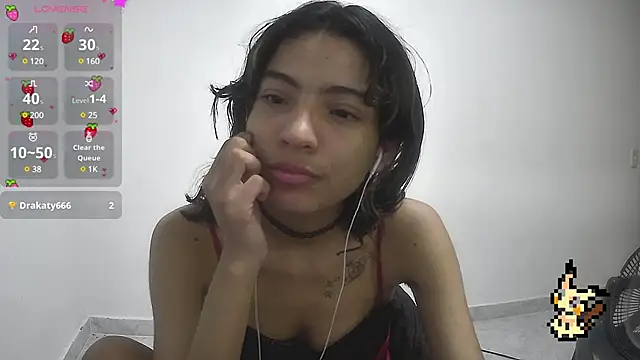 Snapshot of Lovelyamyy chatting on February 13, 2:09 pm Lovelyamyy online show from February 13, 2:09 pm