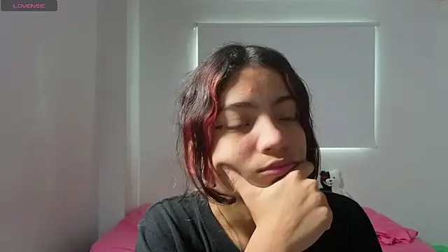 Snapshot of Lovelyamyy chatting on November 24, 12:49 pm Lovelyamyy online show from November 24, 12:49 pm