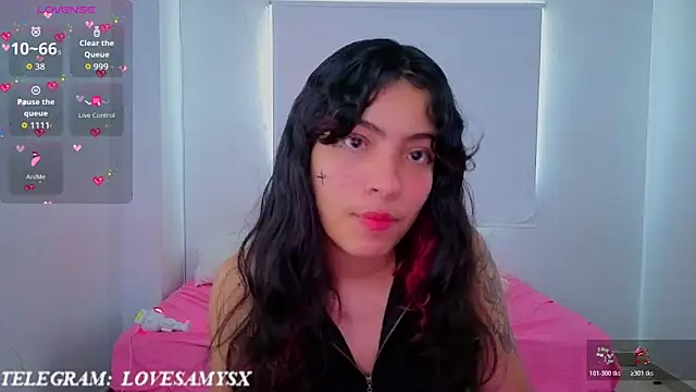 Snapshot of Lovelyamyy chatting on May 11, 2:45 pm Lovelyamyy online show from May 11, 2:45 pm
