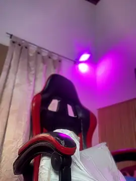 Sophie Heart online show from April 1, 11:35 pm