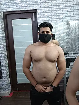 vaibhavchugh38 online show from May 20, 6:03 pm