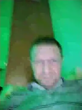 Snapshot of RUUsslan1203 chatting on December 11, 2:09 am RUUsslan1203 online show from December 11, 2:09 am