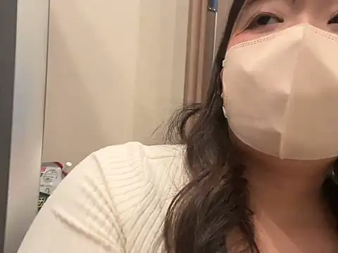 Snapshot of Atashi_Hcup chatting on November 19, 7:41 am Atashi Hcup online show from November 19, 7:41 am