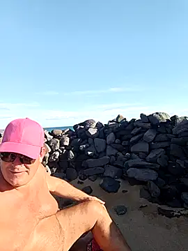 MountJohnXL online show from December 18, 4:13 pm